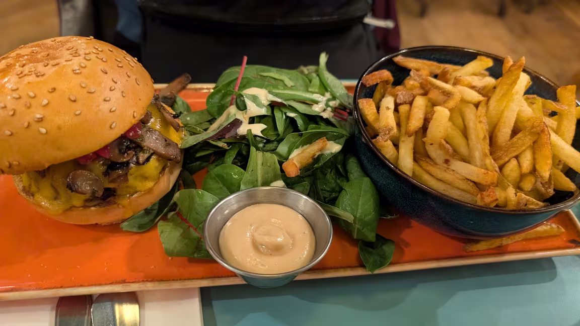 Harper's Paris 15 - Image 3