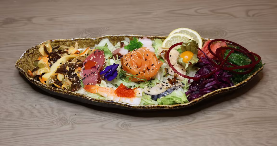 Hélou - Sushi House Scandinave - Image 2