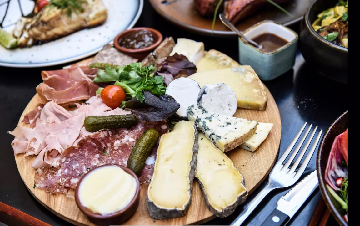 Le Verre Luisant - Image 2