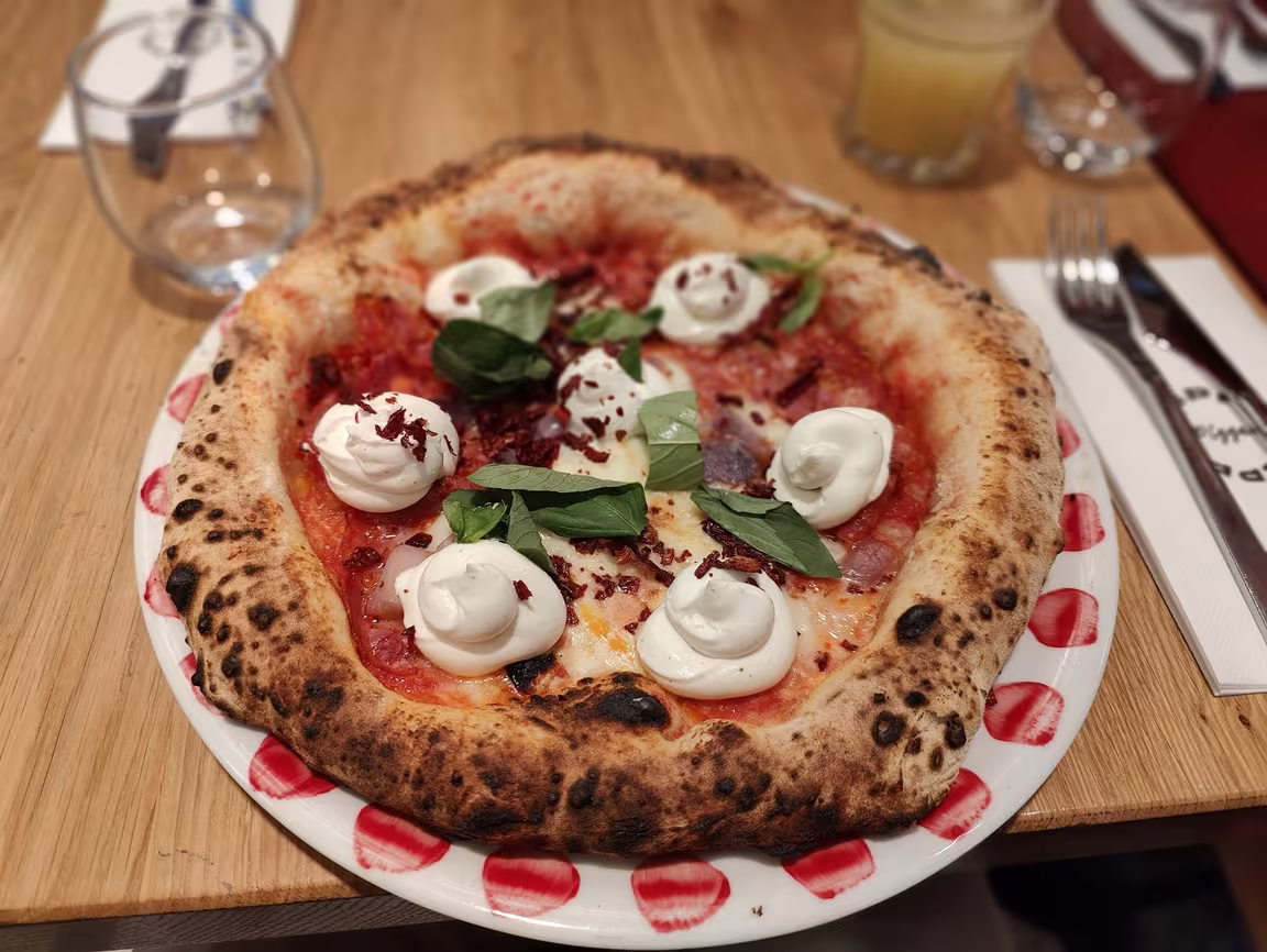 Peppe Pizzeria Martyrs - Image 3