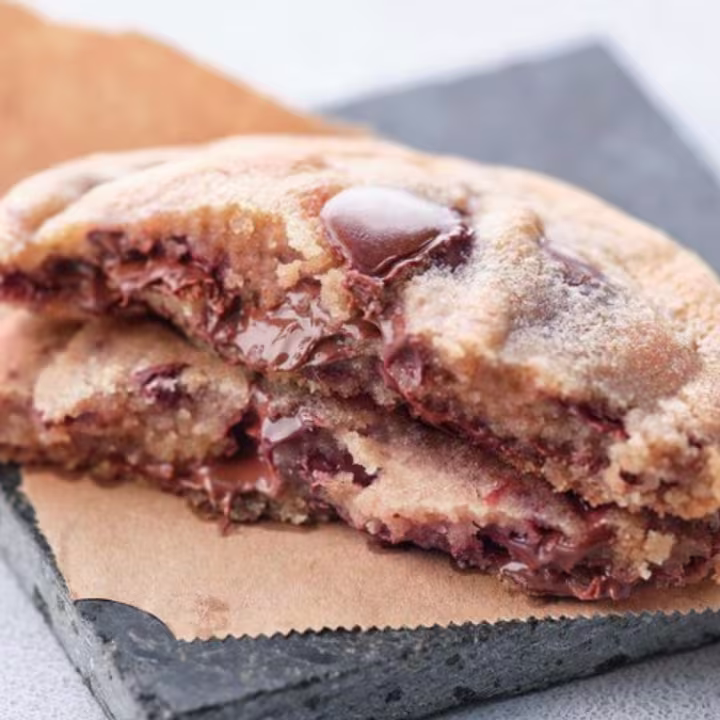 Laura Todd - Image 2