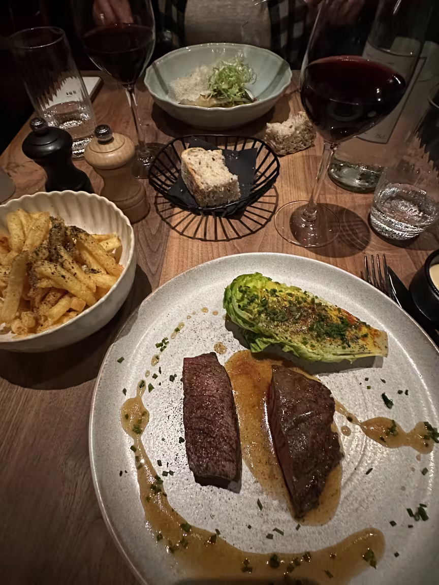 Edmond, Restaurant Panoramique du Terrass'' Hotel - Image 3