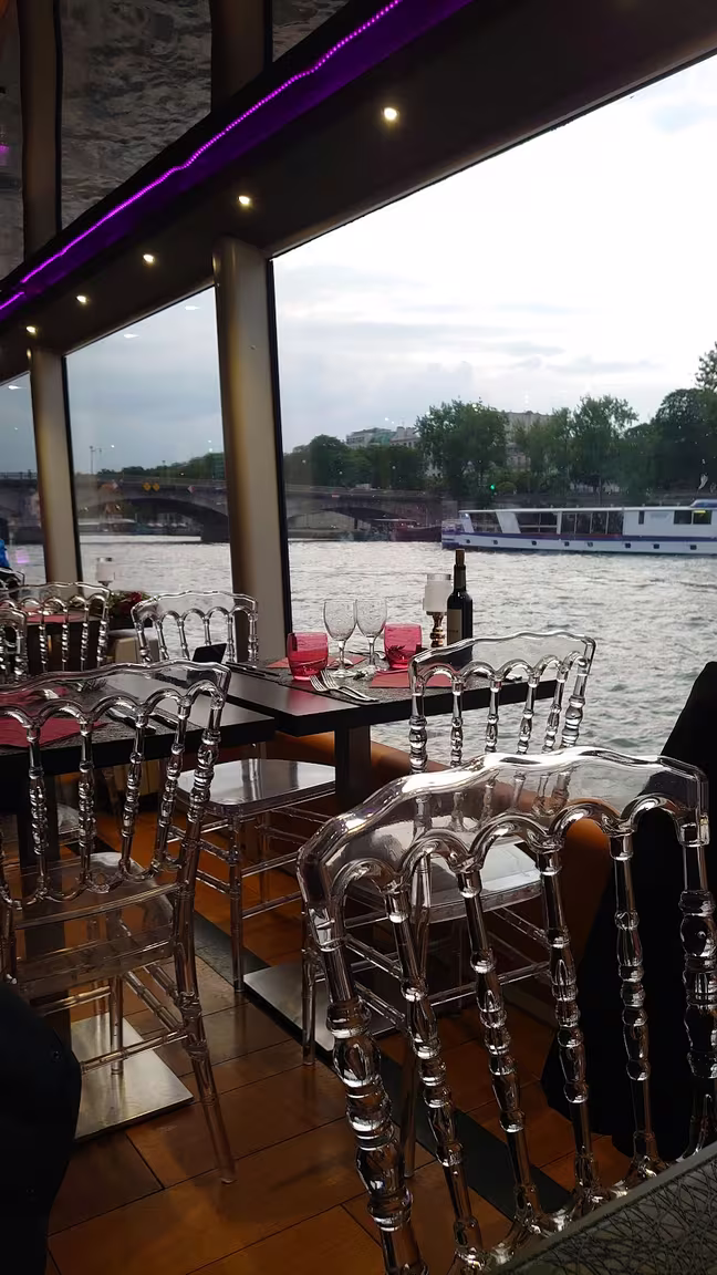 Eiffel Croisières - Péniche Ivoire - Croisière bistronomique