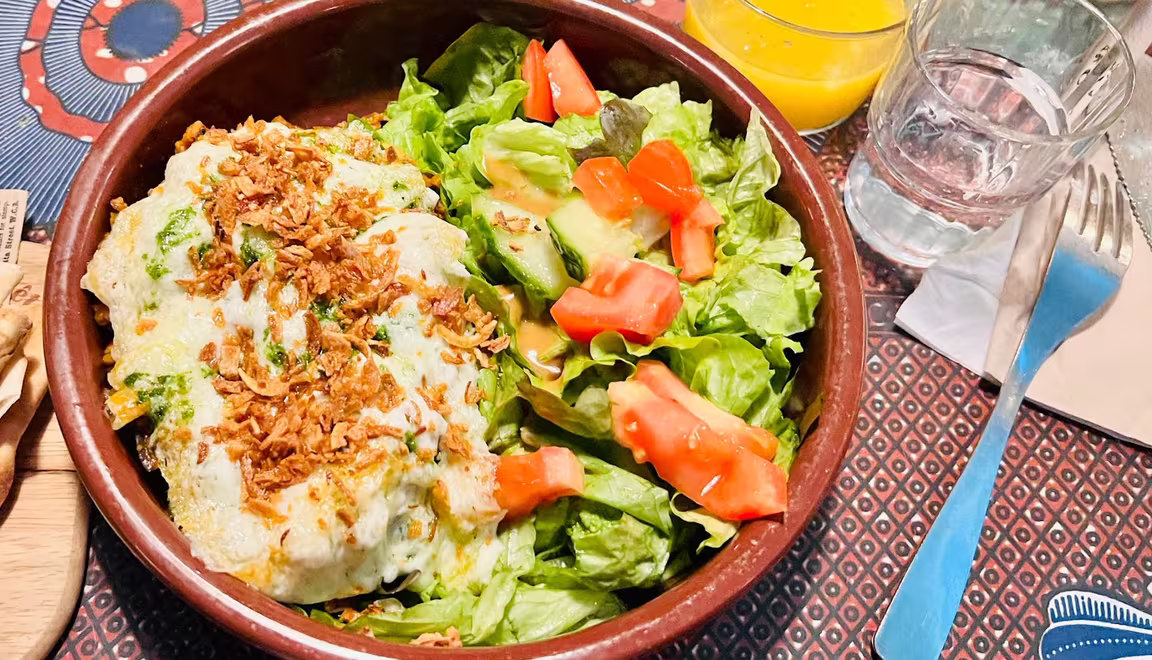 Ave Maria (ce restaurant n'est pas un restaurant Brésilien, même si nous faisons de la caipi) - Image 2