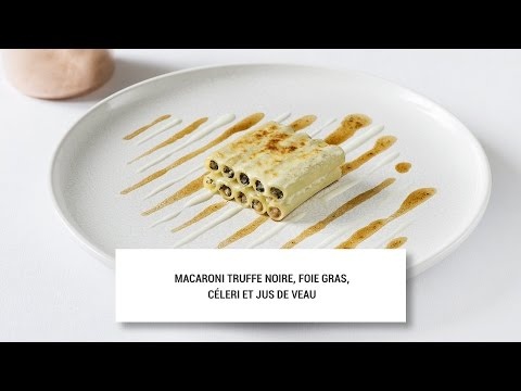 Macaroni truffe noire, foie gras, céleri et jus de veau