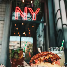Manhattn's Burgers