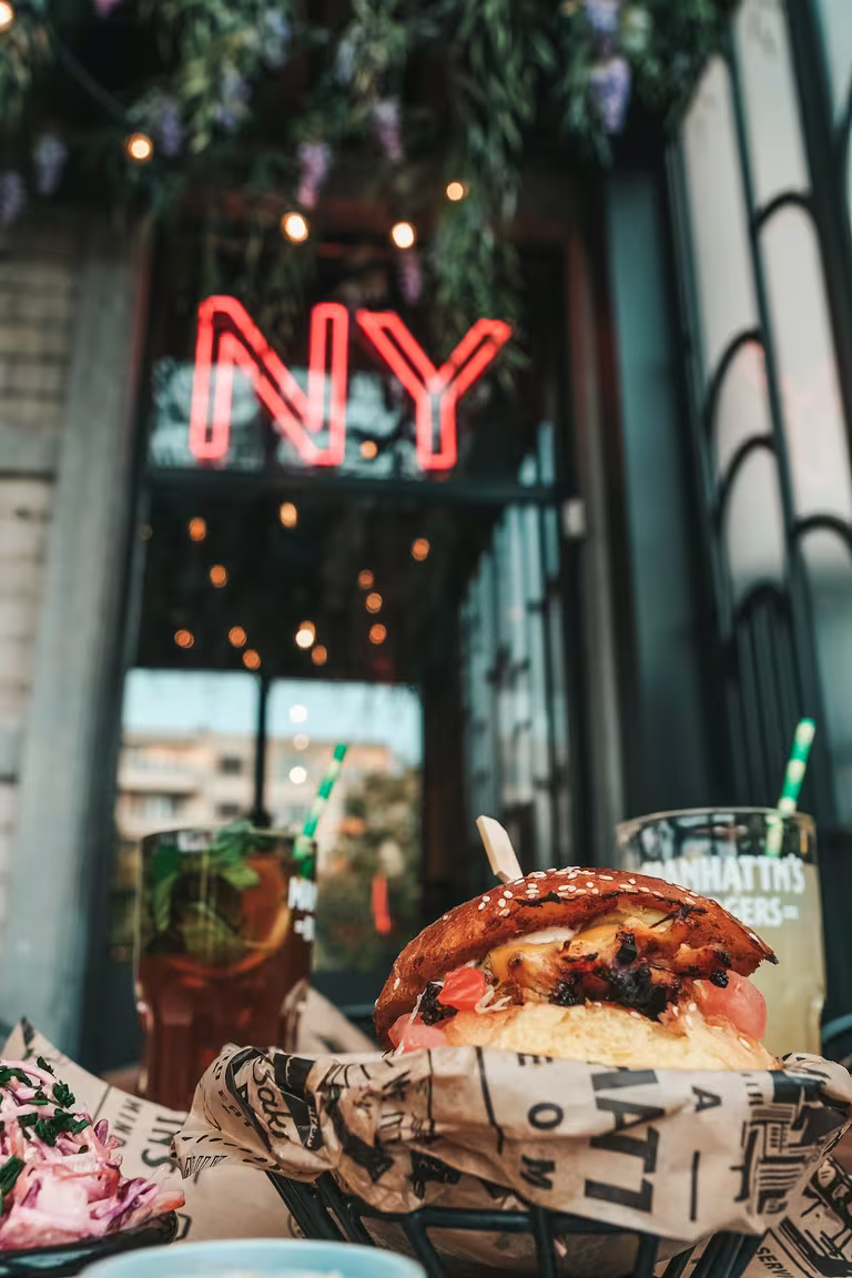 Manhattn's Burgers