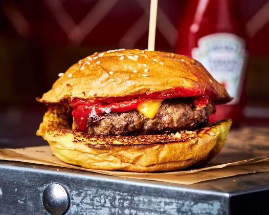 Manhattn's Burgers - Image 3