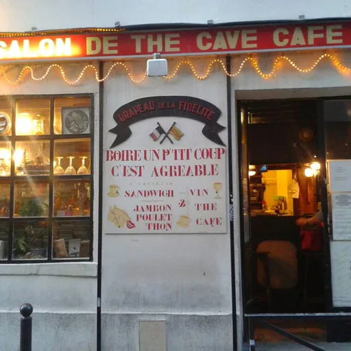 Le Drapeau de la Fidélité, pas de réservation et cash only