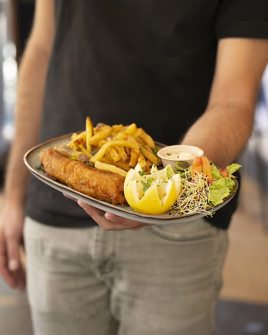 La Seine Café - Image 2