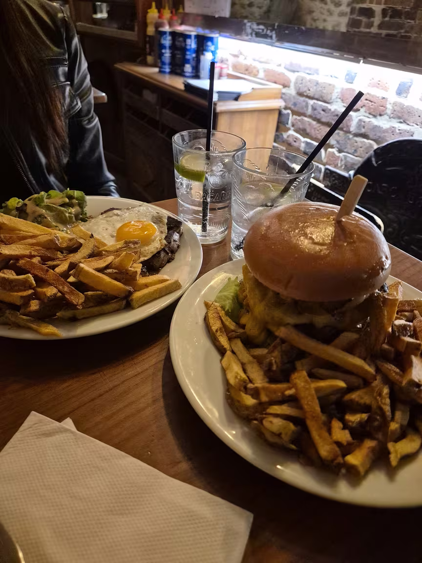 2 Bis Café - Image 3