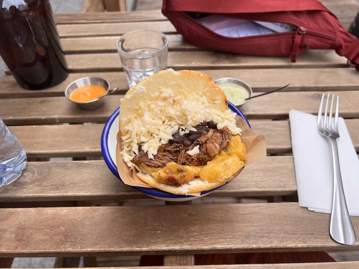 Bululu Arepera - Image 2