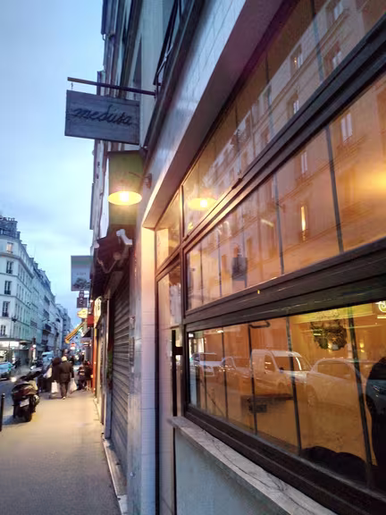 Medusa Bar - Image 3