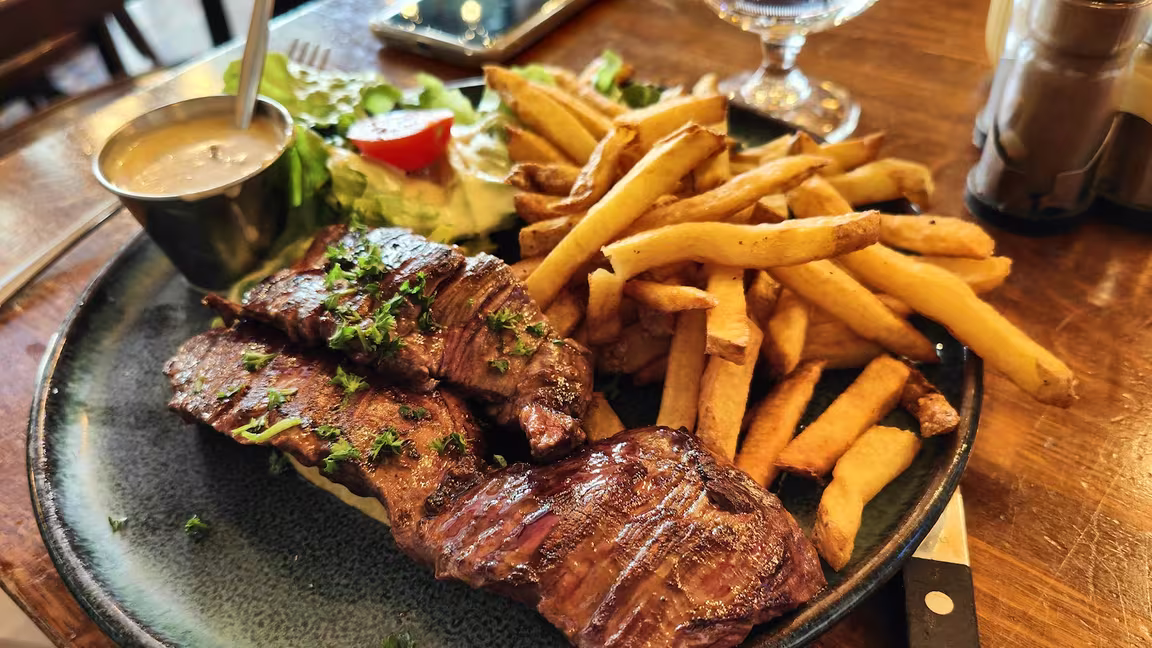 Le Relais Charbon - Image 3