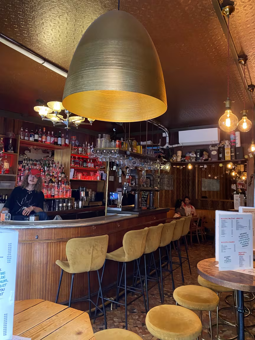 Teddy's Bar - Image 3