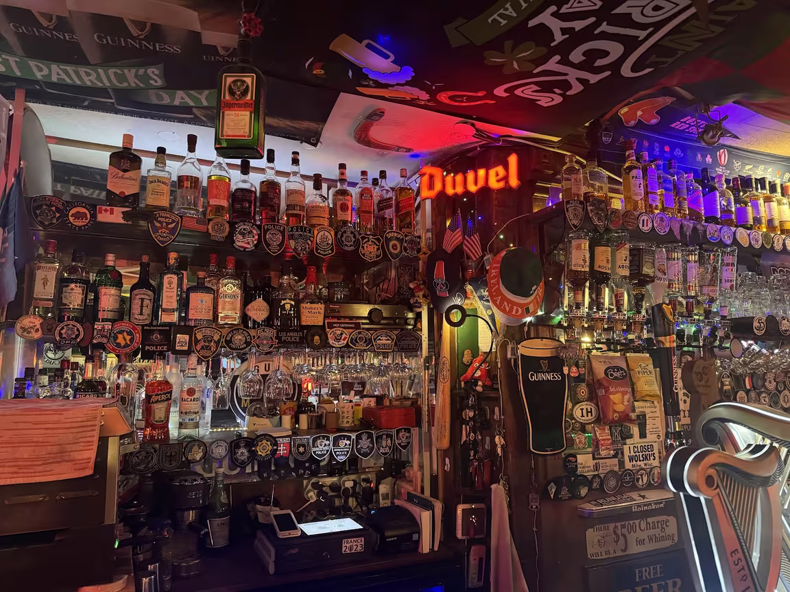 Ha'Penny Bridge Pub - Image 2