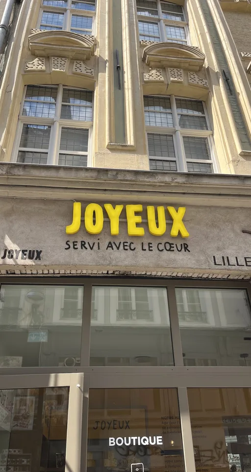 Les cafés lieux de vie de Lille : solidaires, associatifs et de quartier