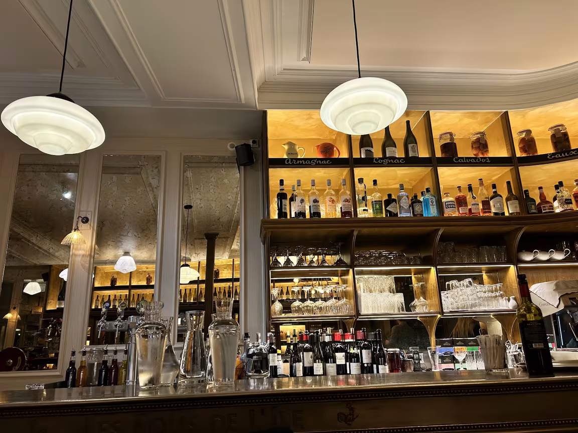 Les Fous de l'Ile - Image 2