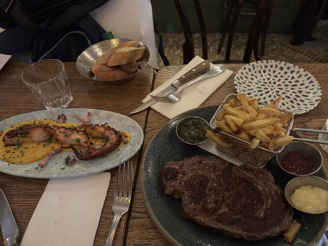 La Banquette Marais - Image 3