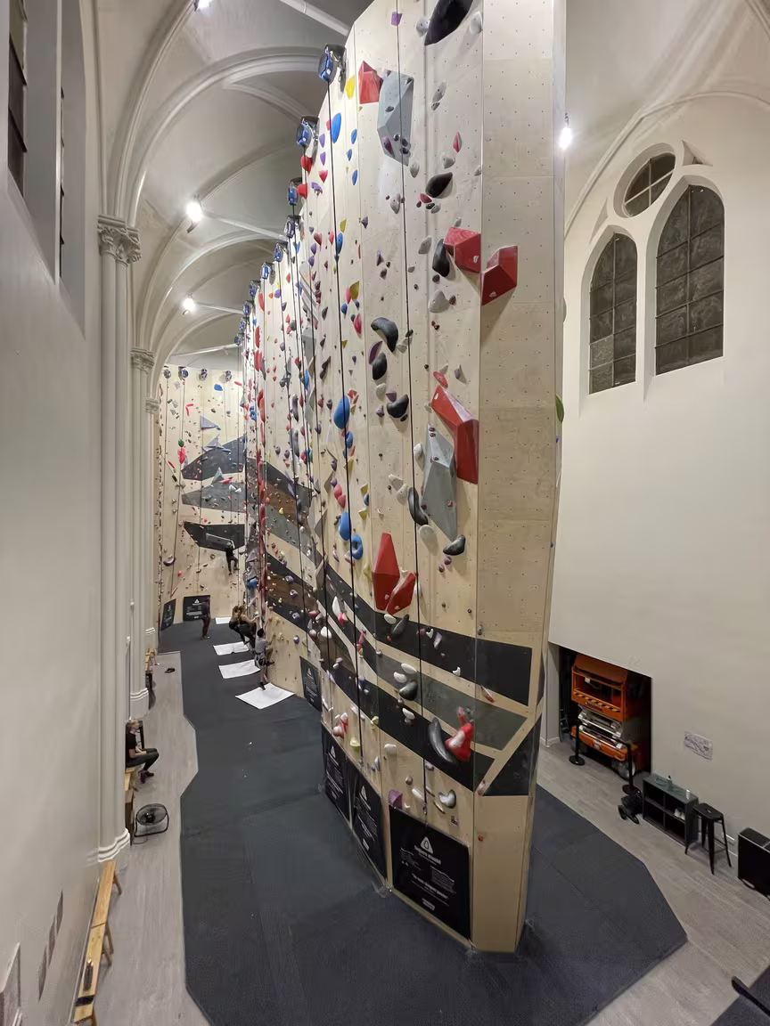 Climbing District Sèvres-Lecourbe - Image 2