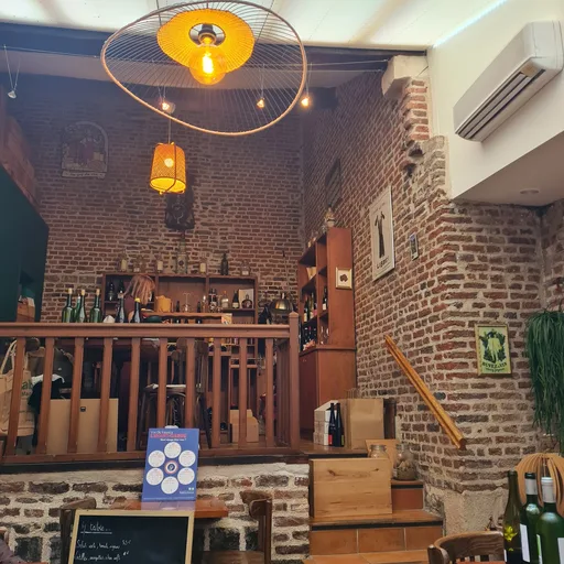 Cozy wine bars in Lille