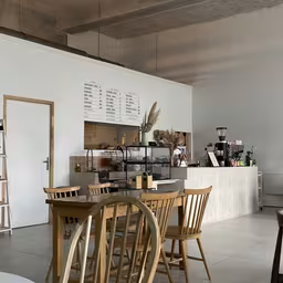 PAE PAE coffee shop - brunch