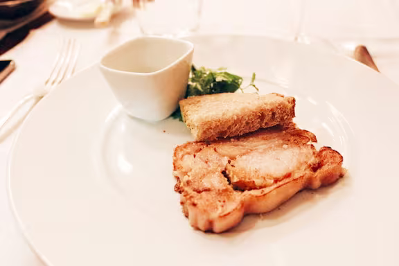 Bistro Volnay - Image 2