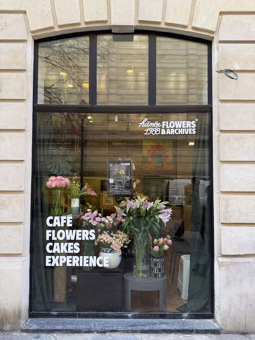 Ha Noi 1988 Flowers and Archives