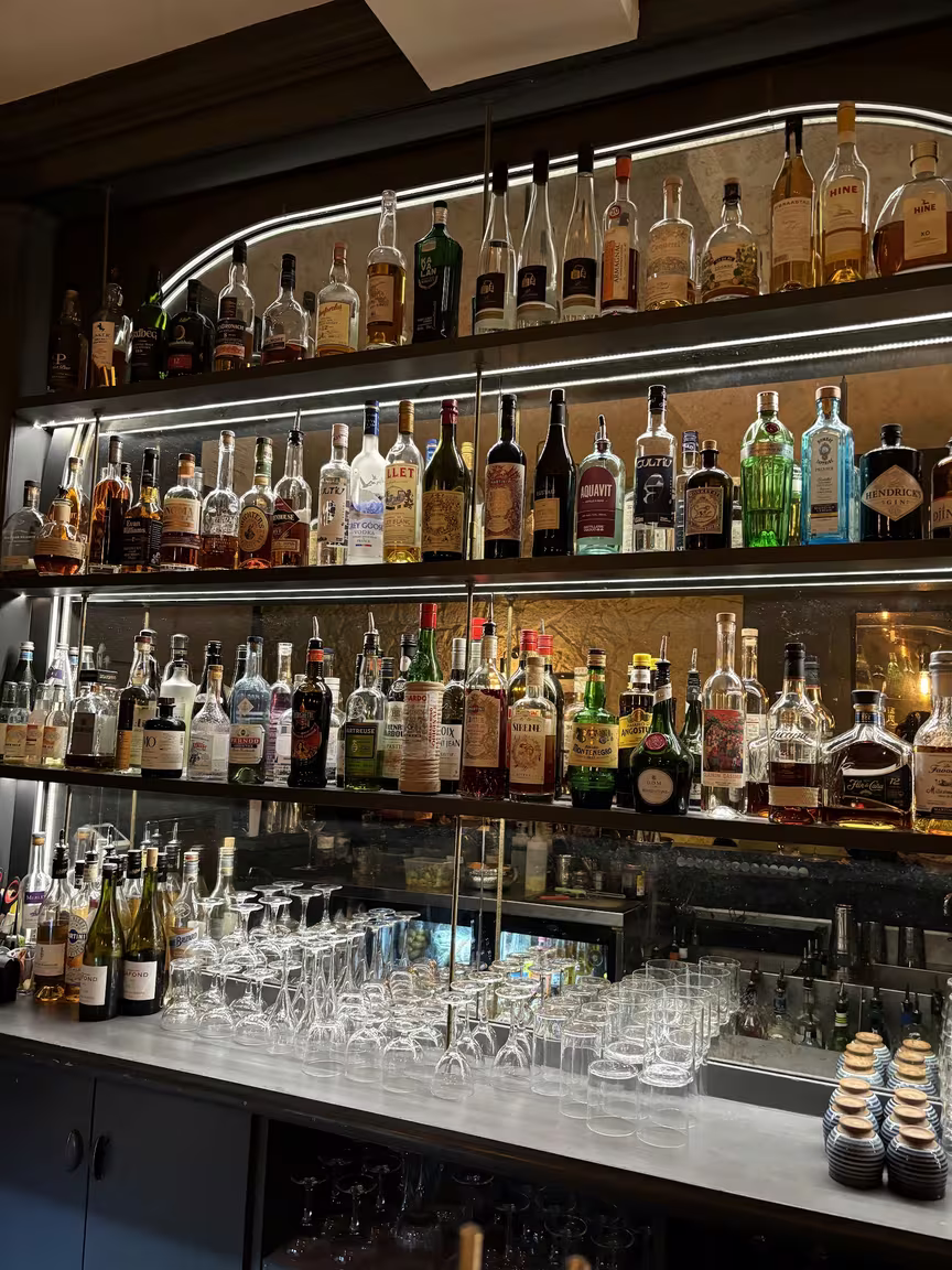 Arbane Cocktail Bar - Image 2