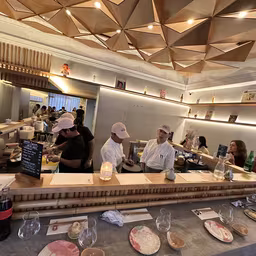 HANDO Parisian Handroll Vendôme