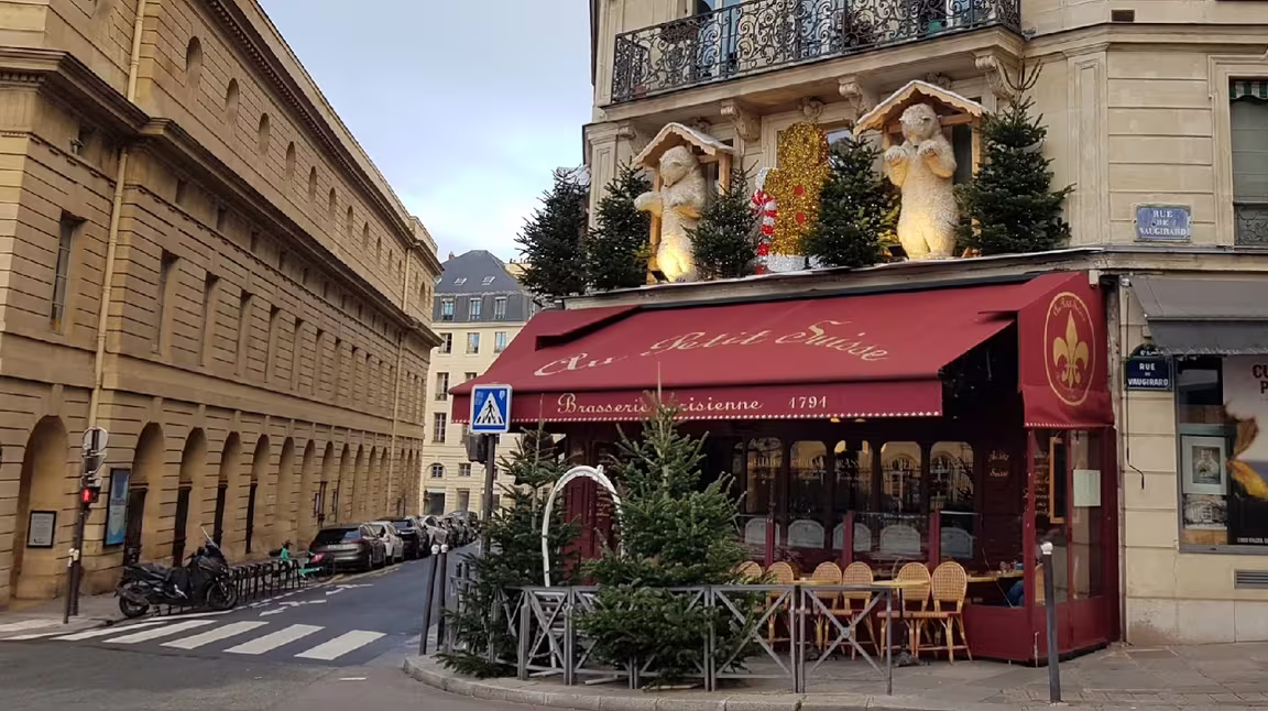 AU PETIT SUISSE BRASSERIE