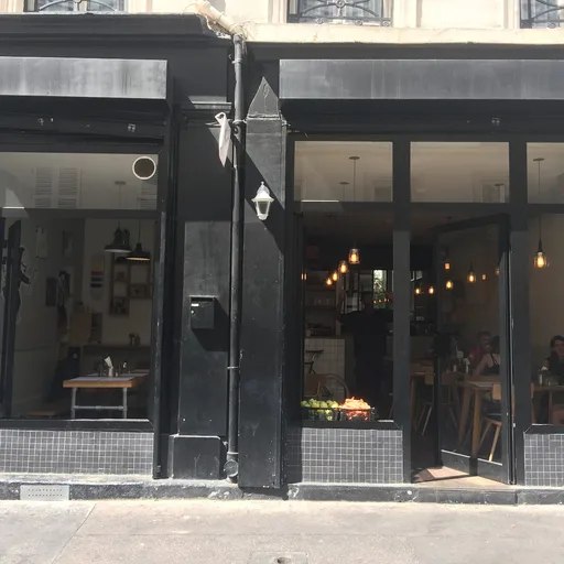 Paperboy Paris