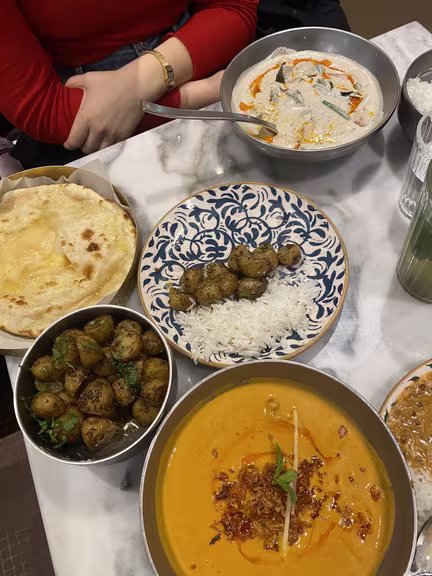 The Crossing Indian Restaurant Paris - Image 3