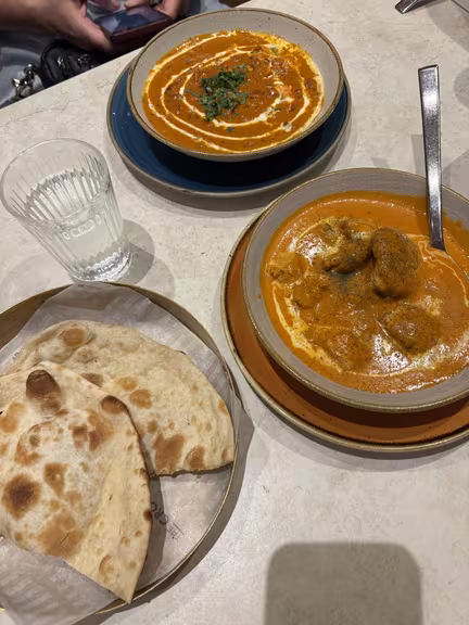 The Crossing Indian Restaurant Paris - Image 2