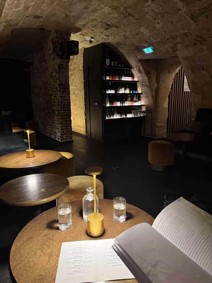 Golden Promise - Whisky bar - Image 2