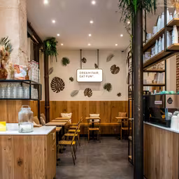Land&Monkeys Roquette