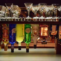 Loufoque Paris 5 - Restaurant et bar à jeux