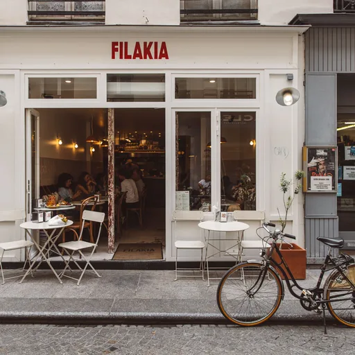 Filakia, Petit Café d'Athènes