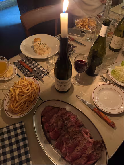 Chez Yvette - Image 3