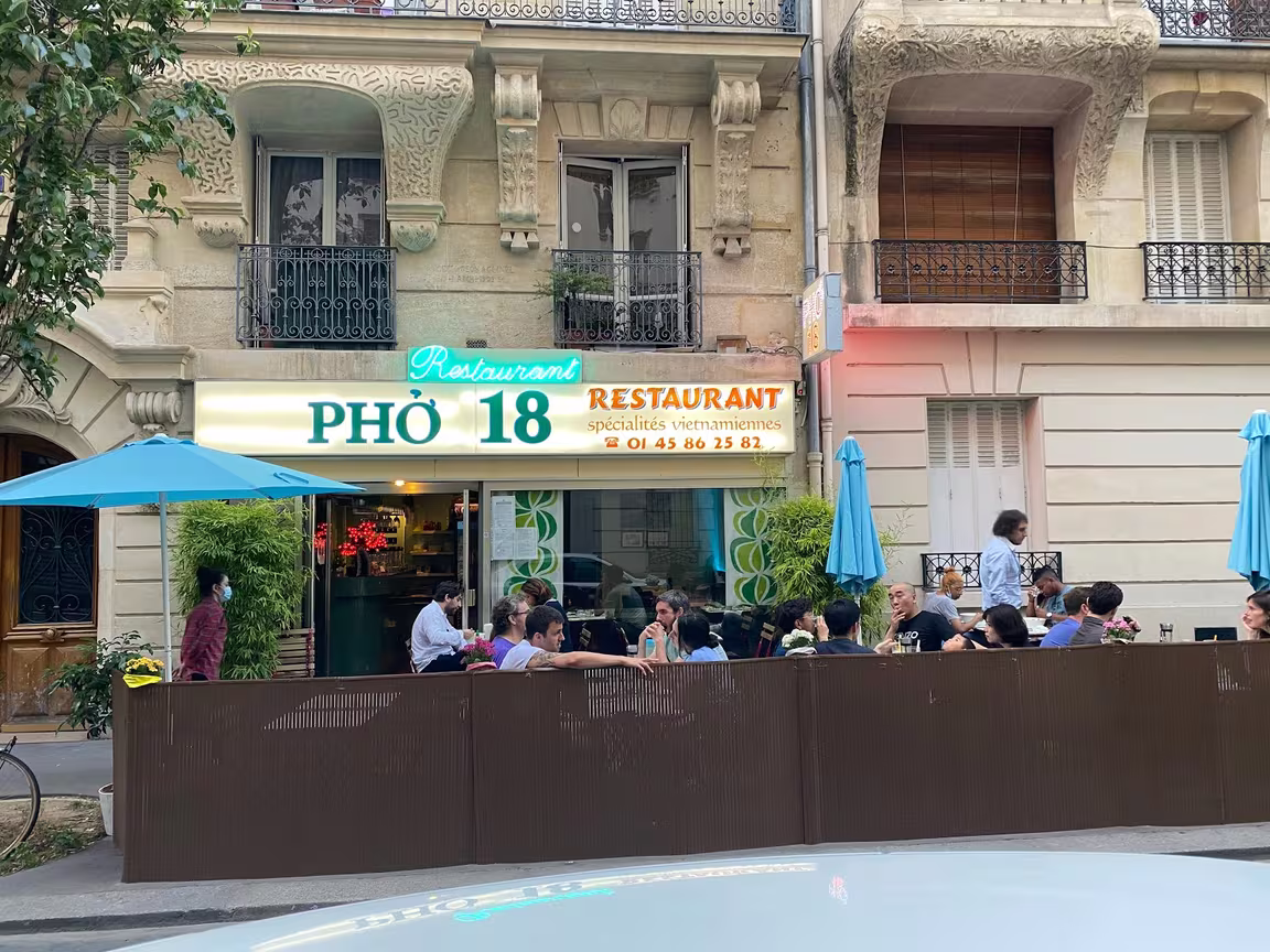 Phó 18
