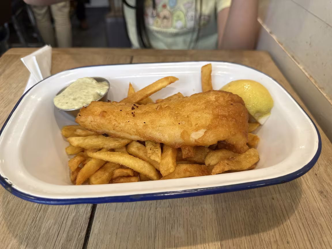 Johana's Fish & Chips - Image 3