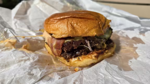 Sold Out Burger - Image 3