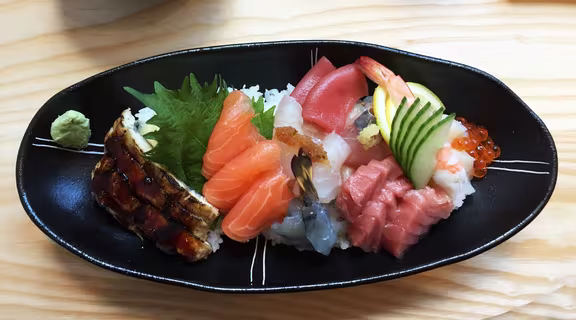 Le Bar à sushi Izumi - Image 3