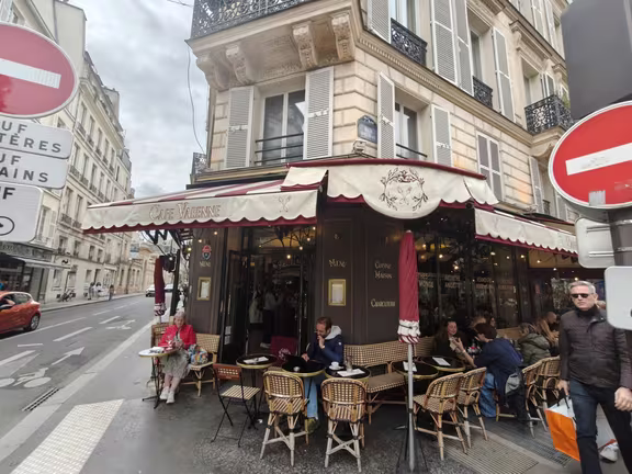 Café Varenne - Image 6