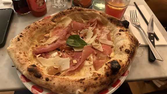 Peppe Pizzeria - Image 3