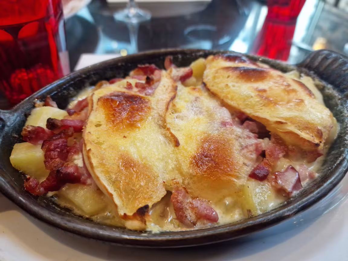 Le Chalet Savoyard - Image 2