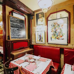 La Tour Montlhéry - Chez Denise