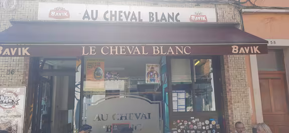 Au Cheval Blanc - Image 3
