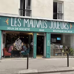 Les Mauvais Joueurs Bastille, bar à jeux Paris 11
