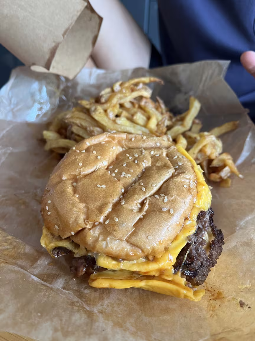 avec amour - le burger Belleville - Image 3